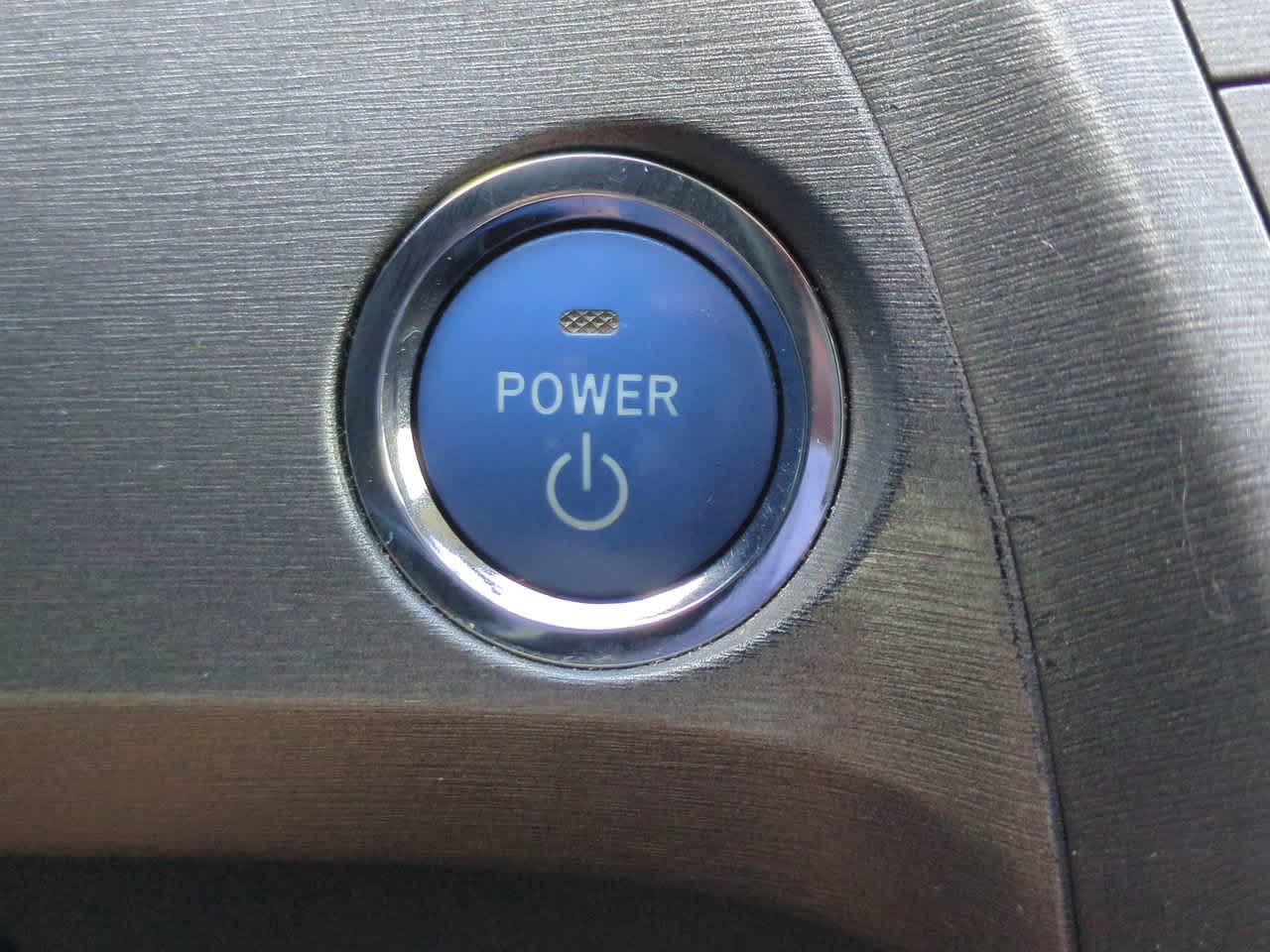Thumbnail: 2015 Toyota Prius - 24