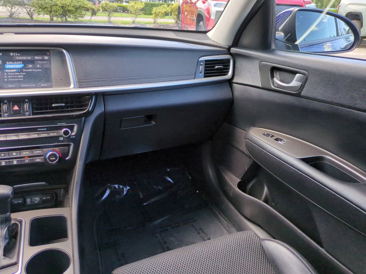 Thumbnail: 2019 Kia Optima - 16