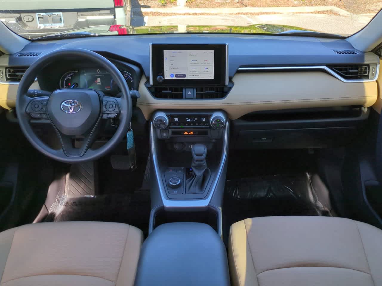 Thumbnail: 2025 Toyota RAV4 - 14