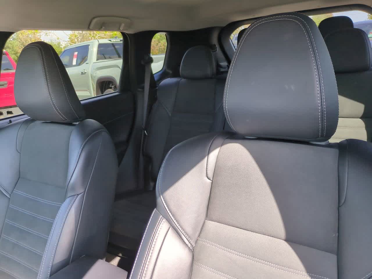 Thumbnail: 2025 Mitsubishi Outlander - 8