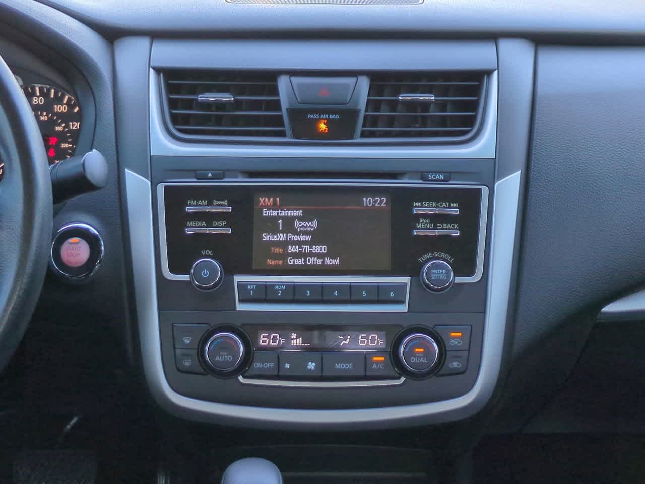 Thumbnail: 2017 Nissan Altima - 17