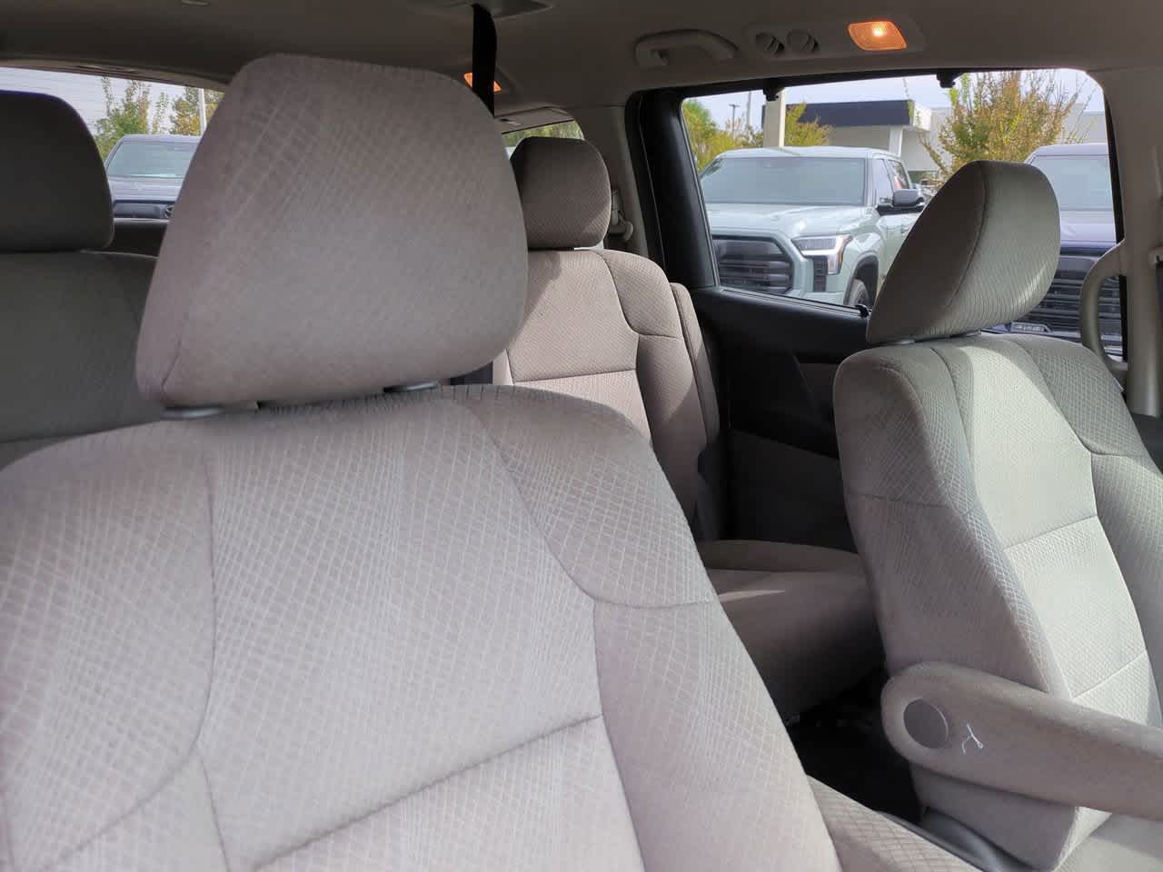 Thumbnail: 2015 Honda Odyssey - 7