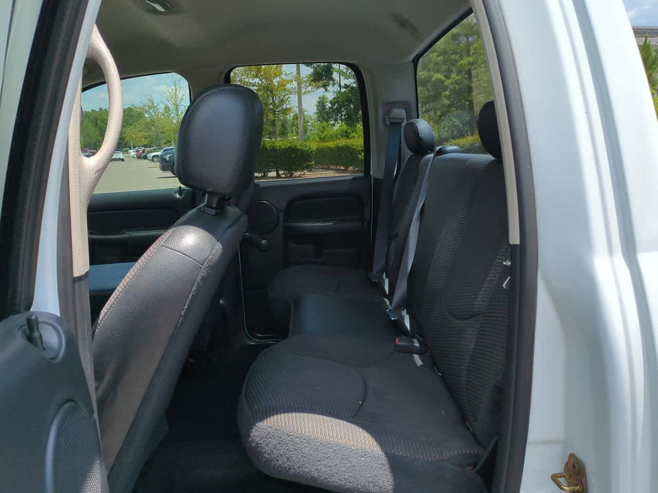 Thumbnail: 2004 Dodge Ram 1500 - 13