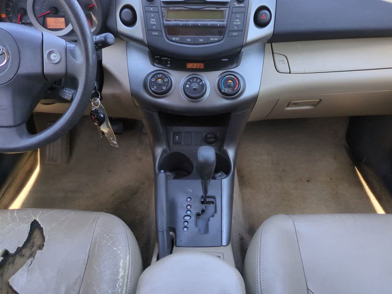 Thumbnail: 2009 Toyota RAV4 - 18