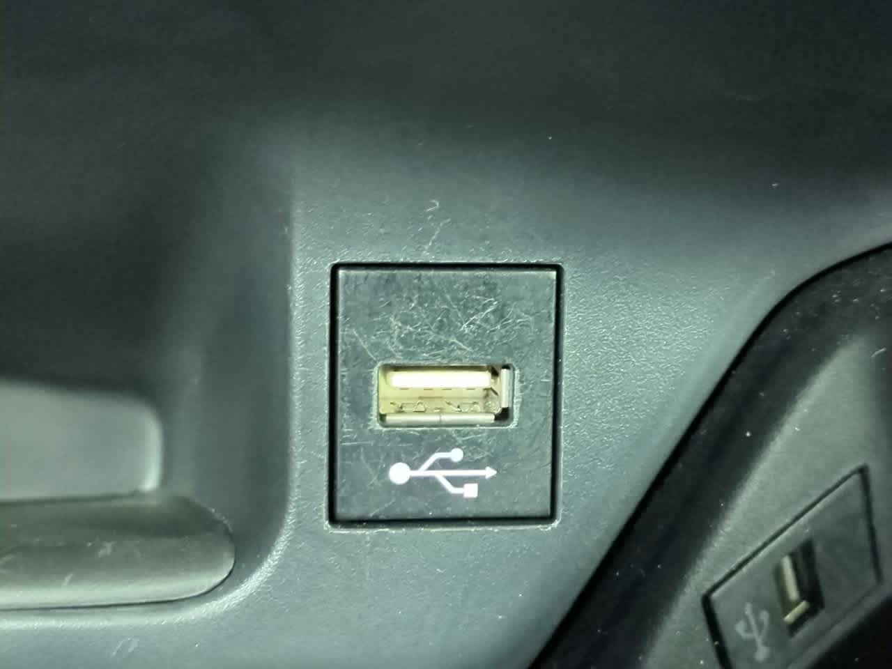 Thumbnail: 2022 Toyota C-HR - 20