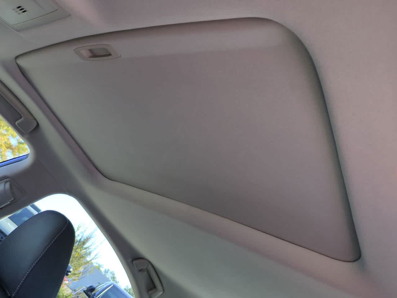 Thumbnail: 2018 Lexus ES - 19