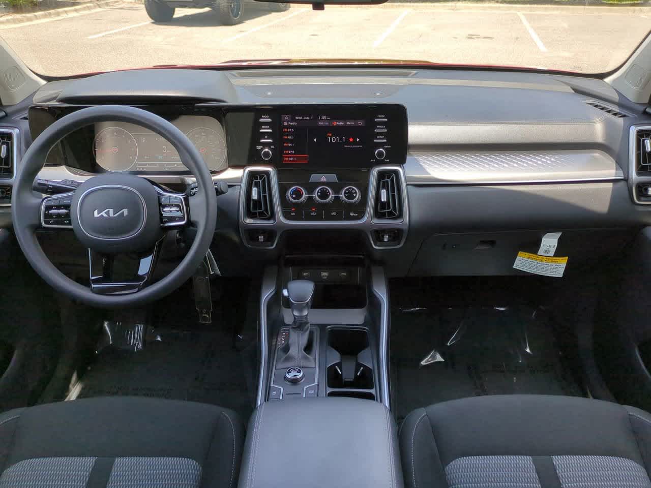 2023 Kia Sorento LX 15