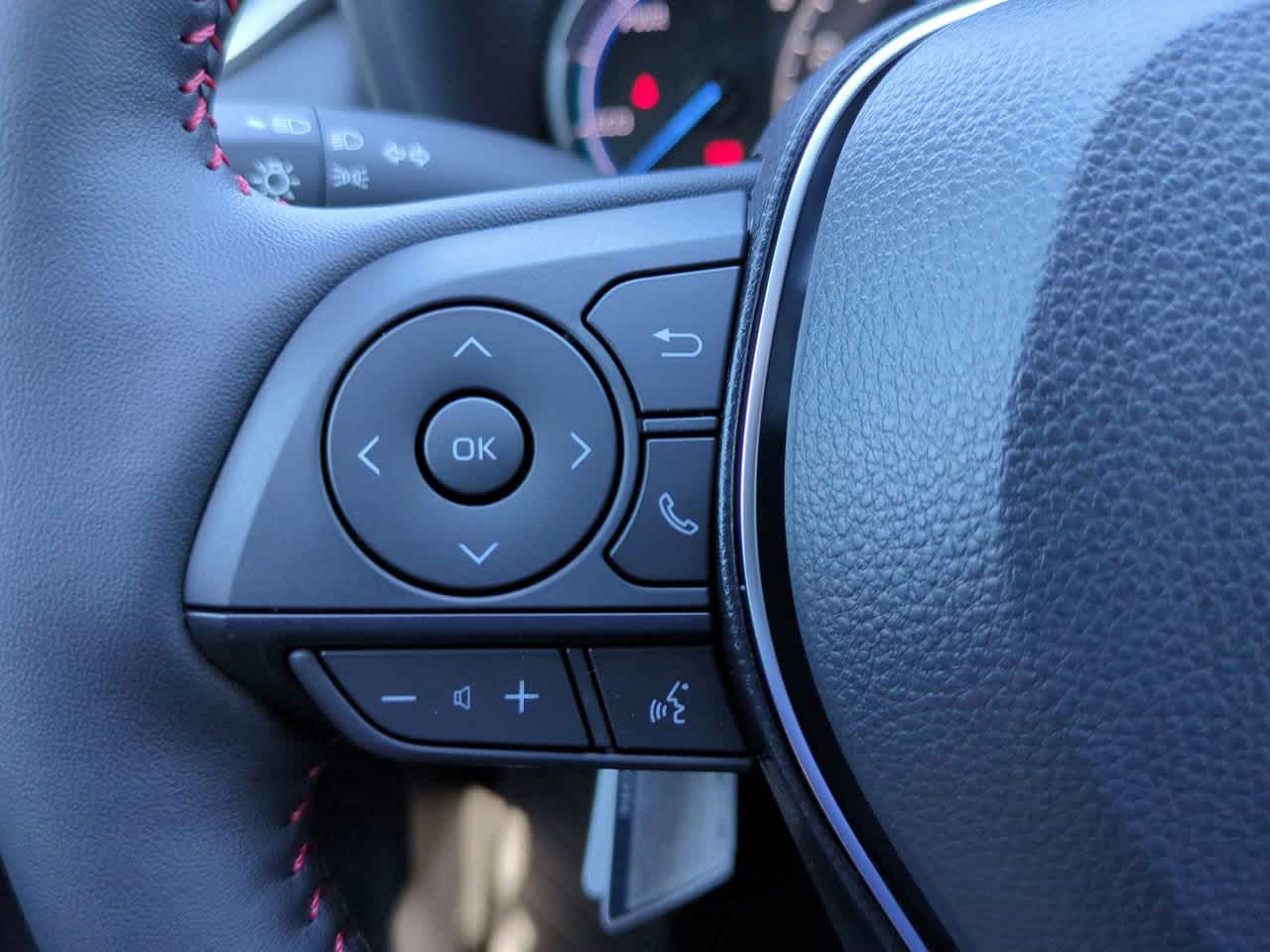 Thumbnail: 2025 Toyota RAV4 - 24