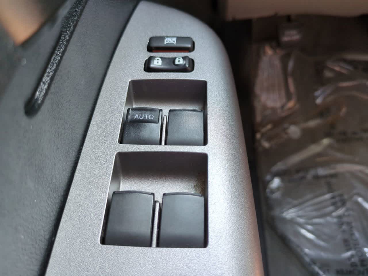 Thumbnail: 2011 Toyota Tundra - 17