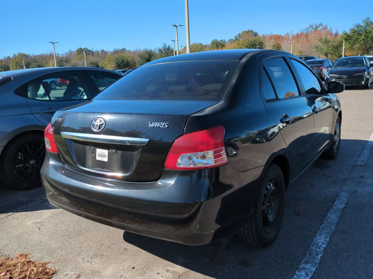 Thumbnail: 2010 Toyota Yaris - 4