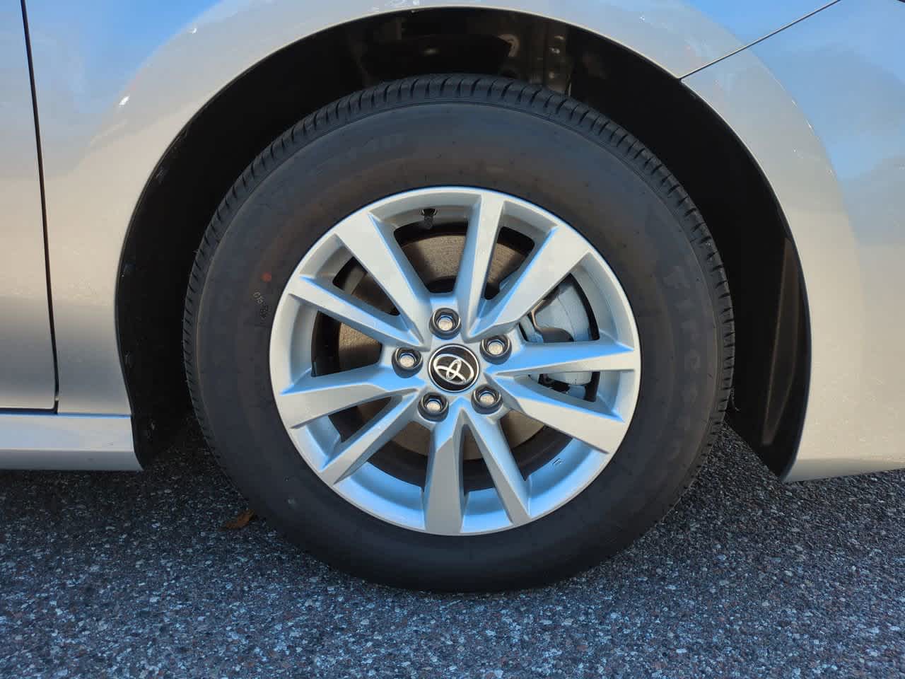 Thumbnail: 2026 Toyota Camry - 11