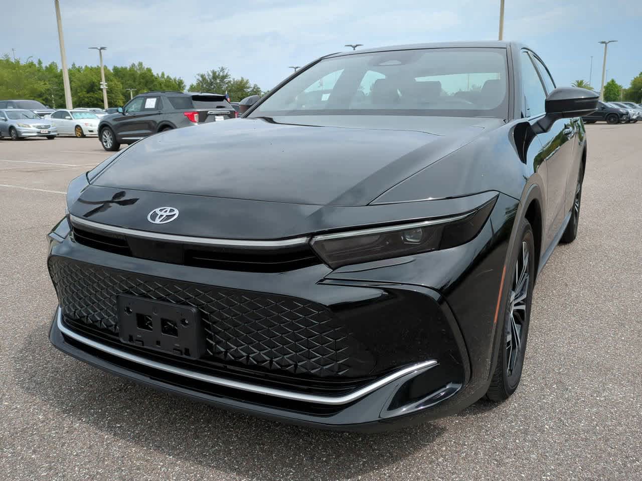 2023 Toyota Crown XLE 2