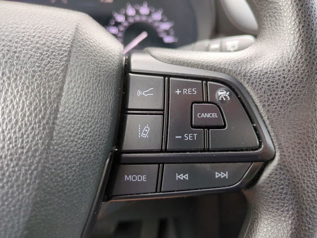 Thumbnail: 2025 Toyota Sienna - 24