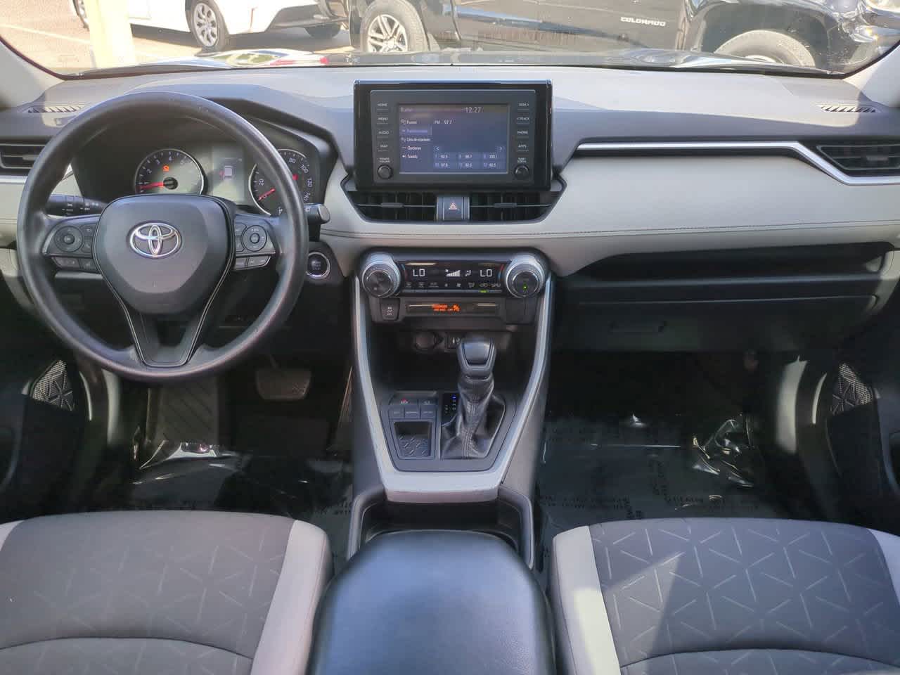 Thumbnail: 2019 Toyota RAV4 - 14