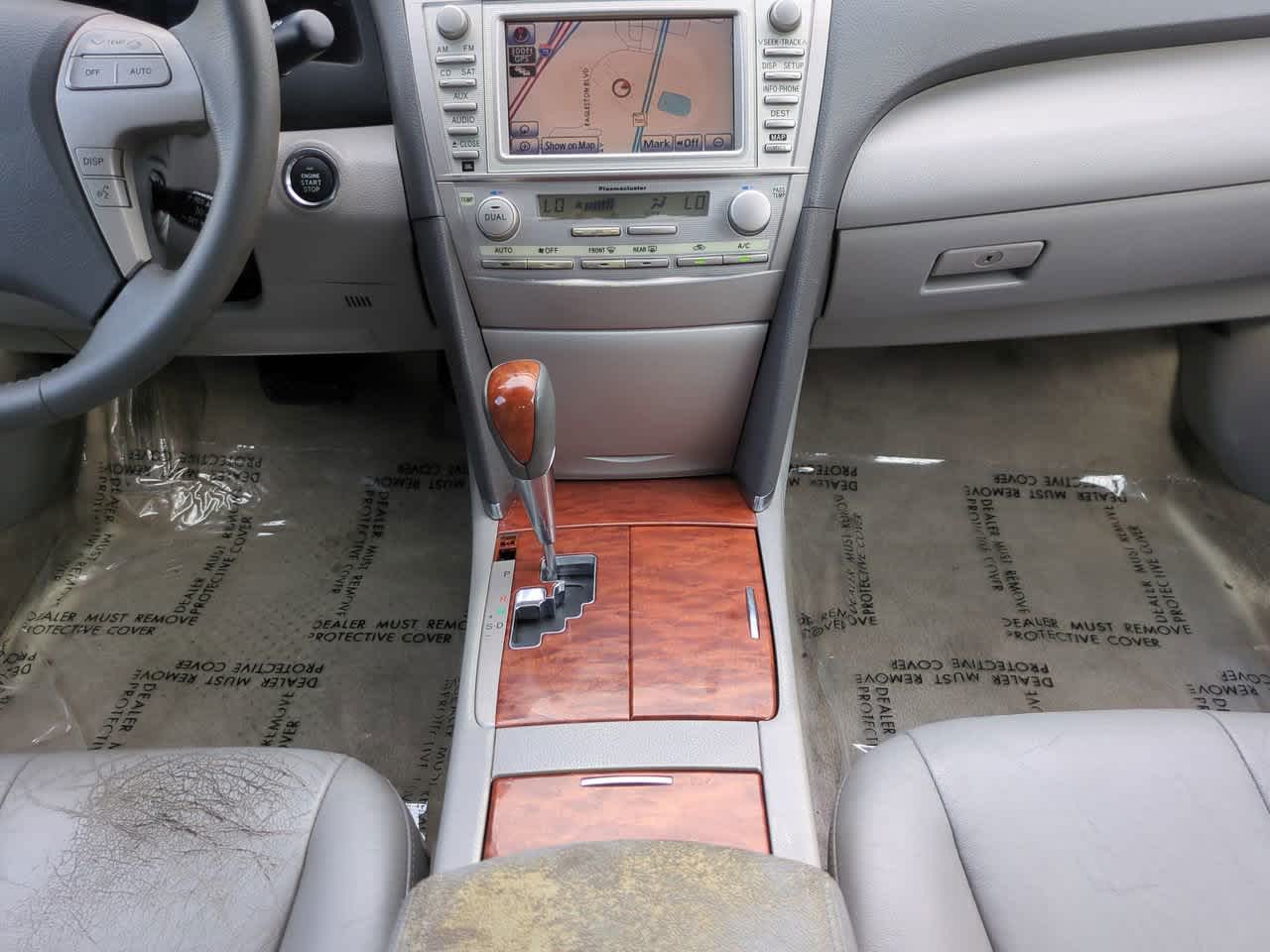 Thumbnail: 2010 Toyota Camry - 18