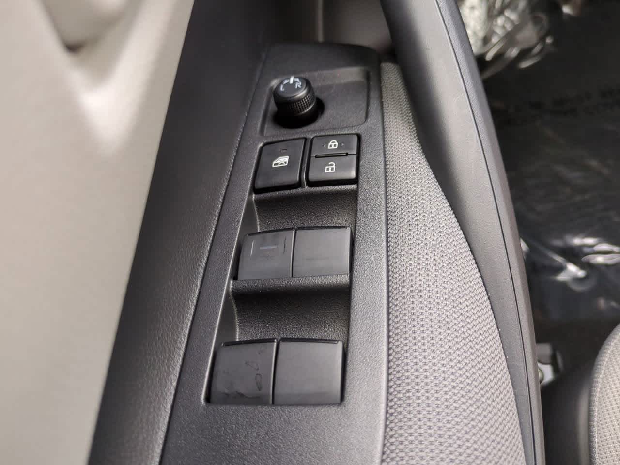 Thumbnail: 2025 Toyota Corolla - 21