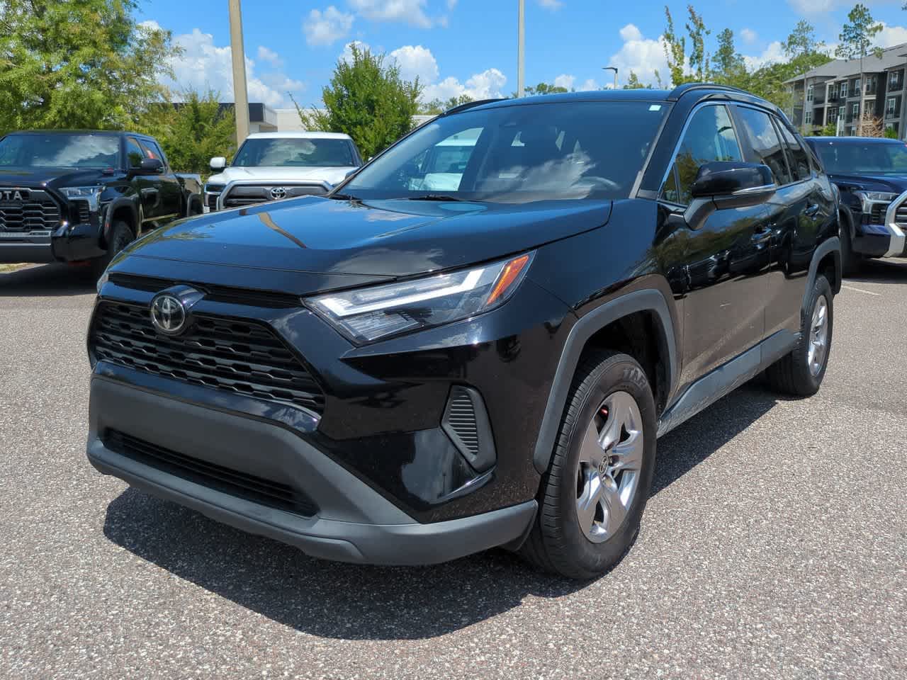 Thumbnail: 2022 Toyota RAV4 - 2