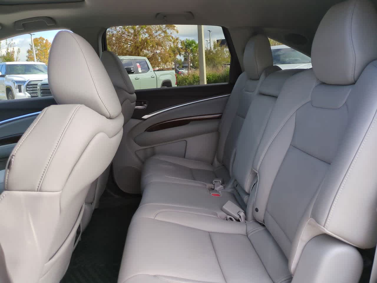 Thumbnail: 2017 Acura MDX - 14