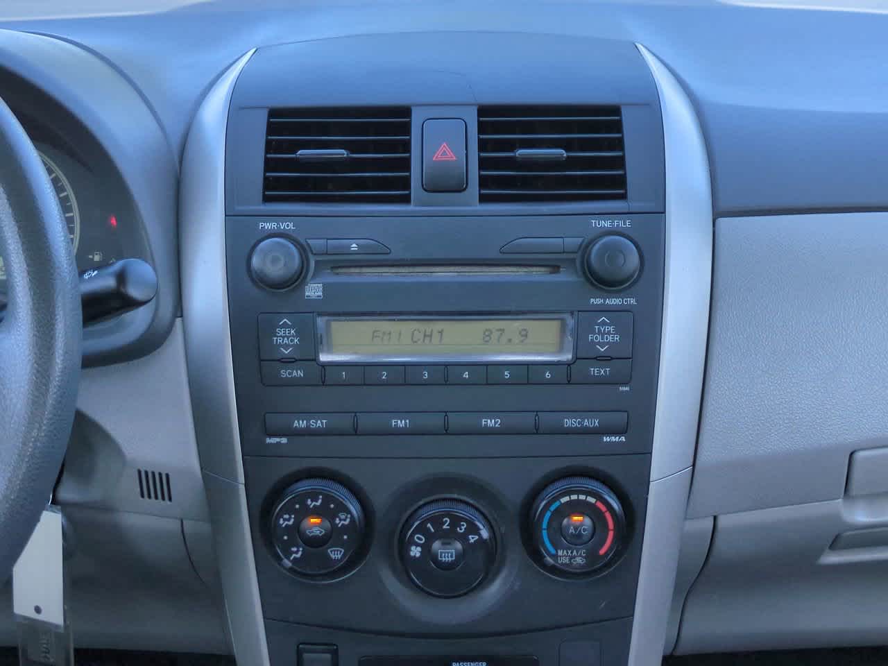 Thumbnail: 2009 Toyota Corolla - 16