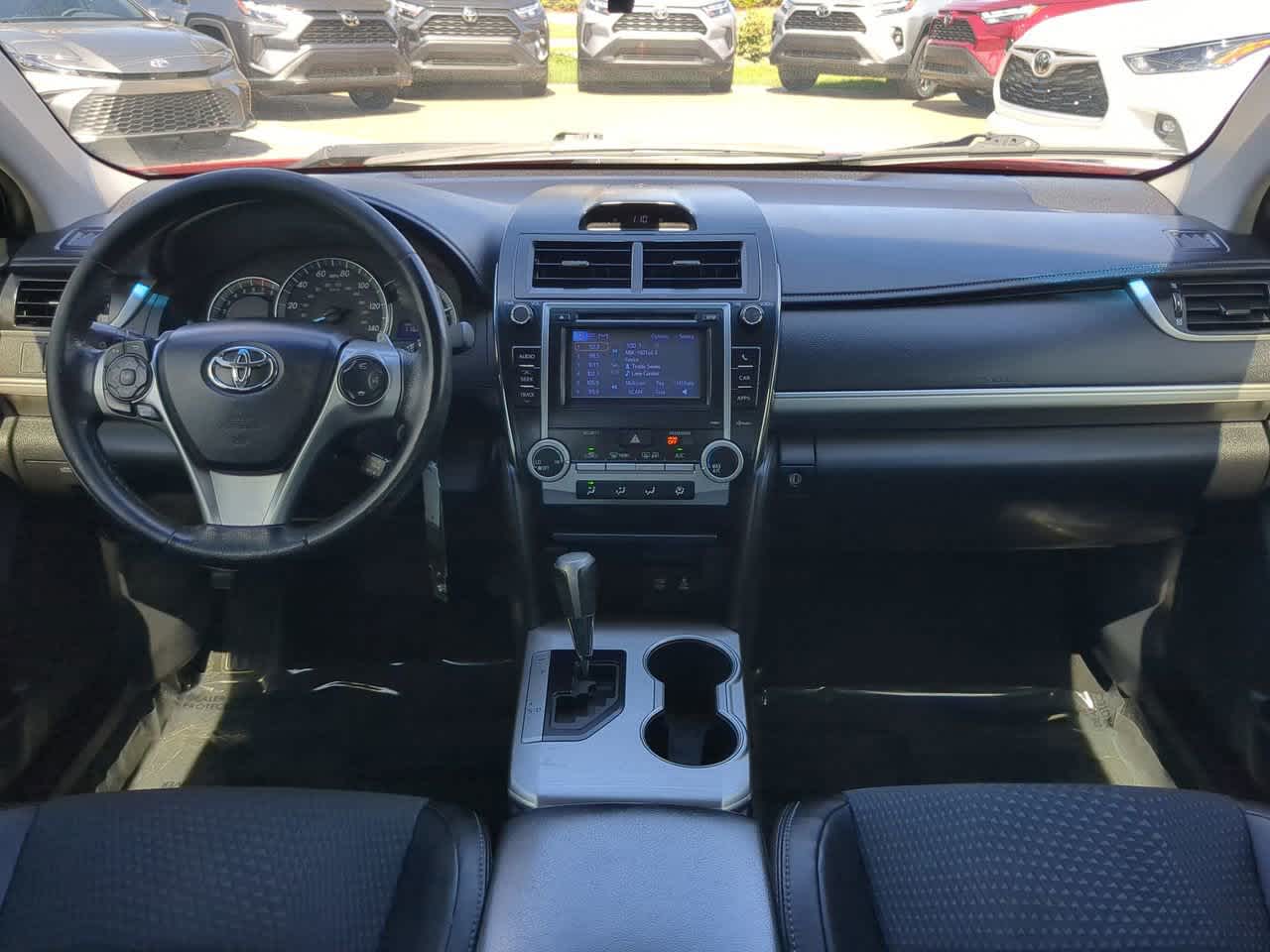 Thumbnail: 2012 Toyota Camry - 14