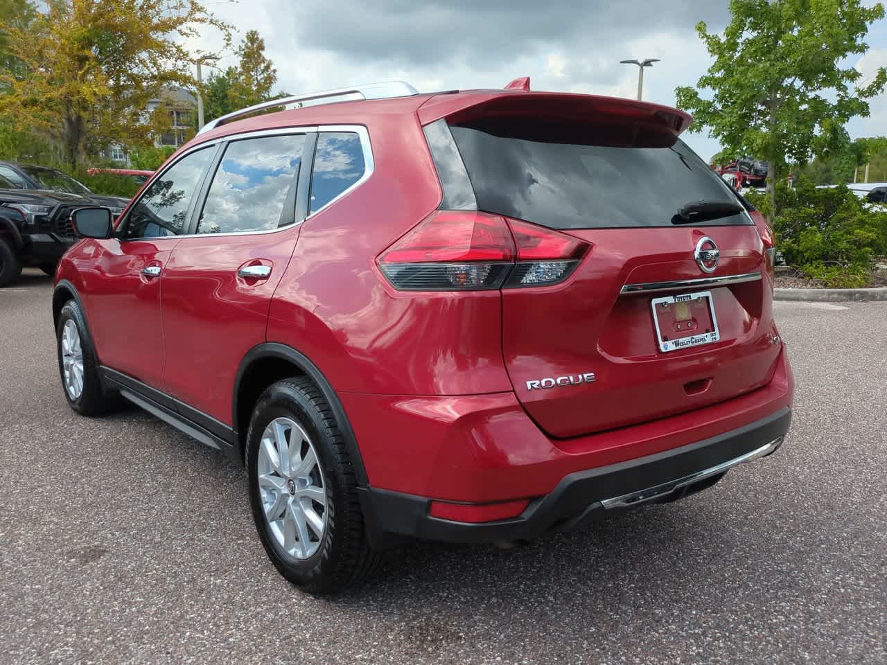 Thumbnail: 2017 Nissan Rogue - 4