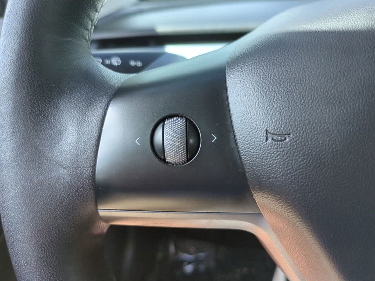 Thumbnail: 2022 Tesla Model 3 - 21