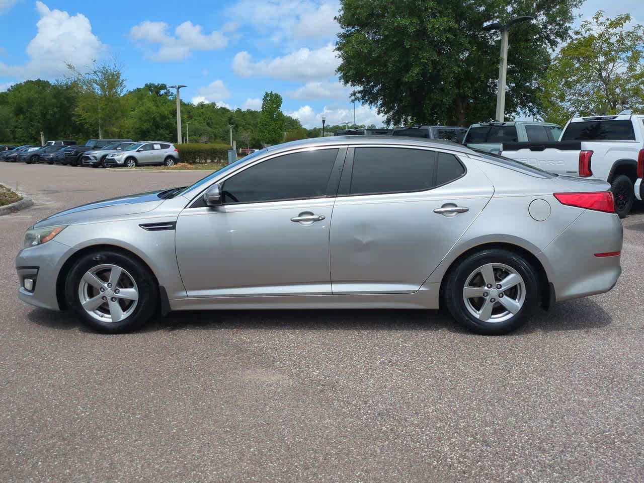 Thumbnail: 2015 Kia Optima - 3