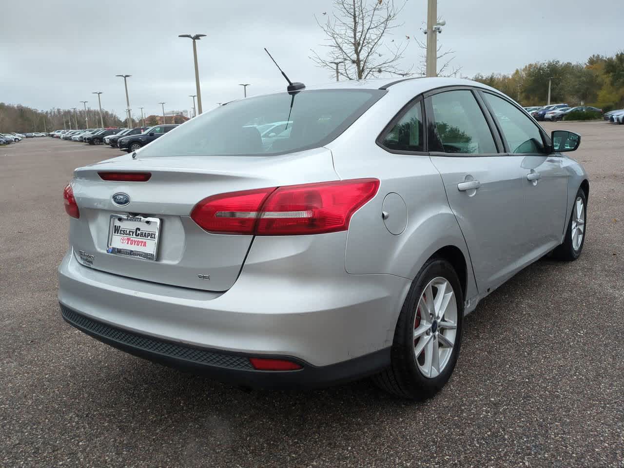 Thumbnail: 2017 Ford Focus - 6