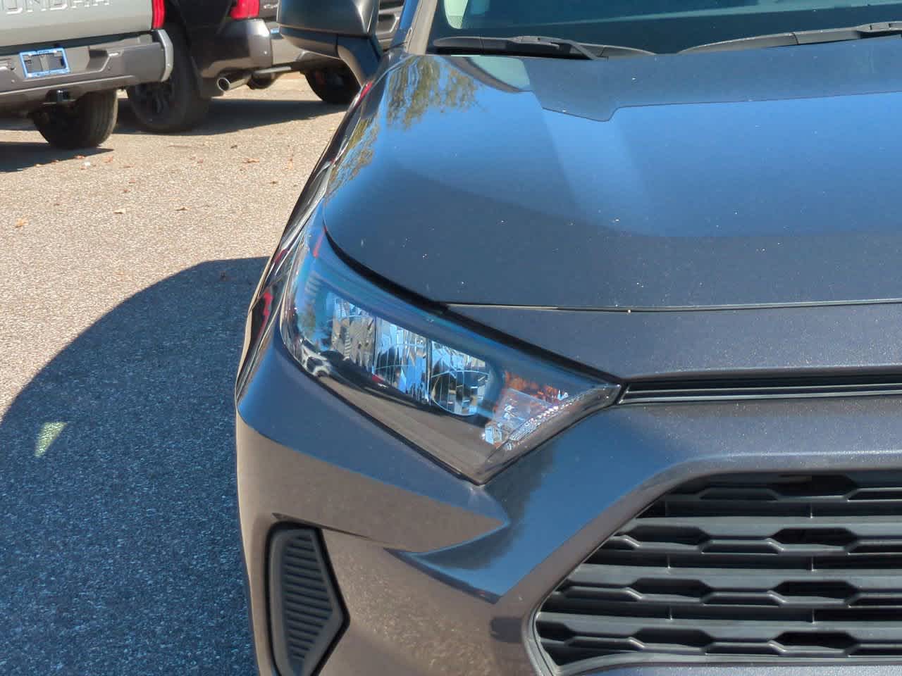 Thumbnail: 2022 Toyota RAV4 - 10