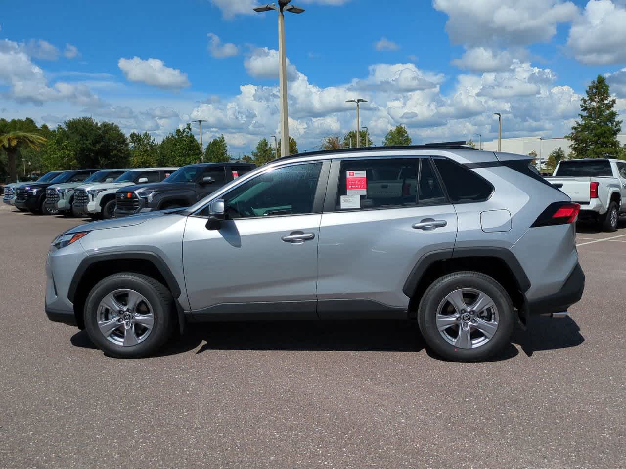 Thumbnail: 2025 Toyota RAV4 - 3