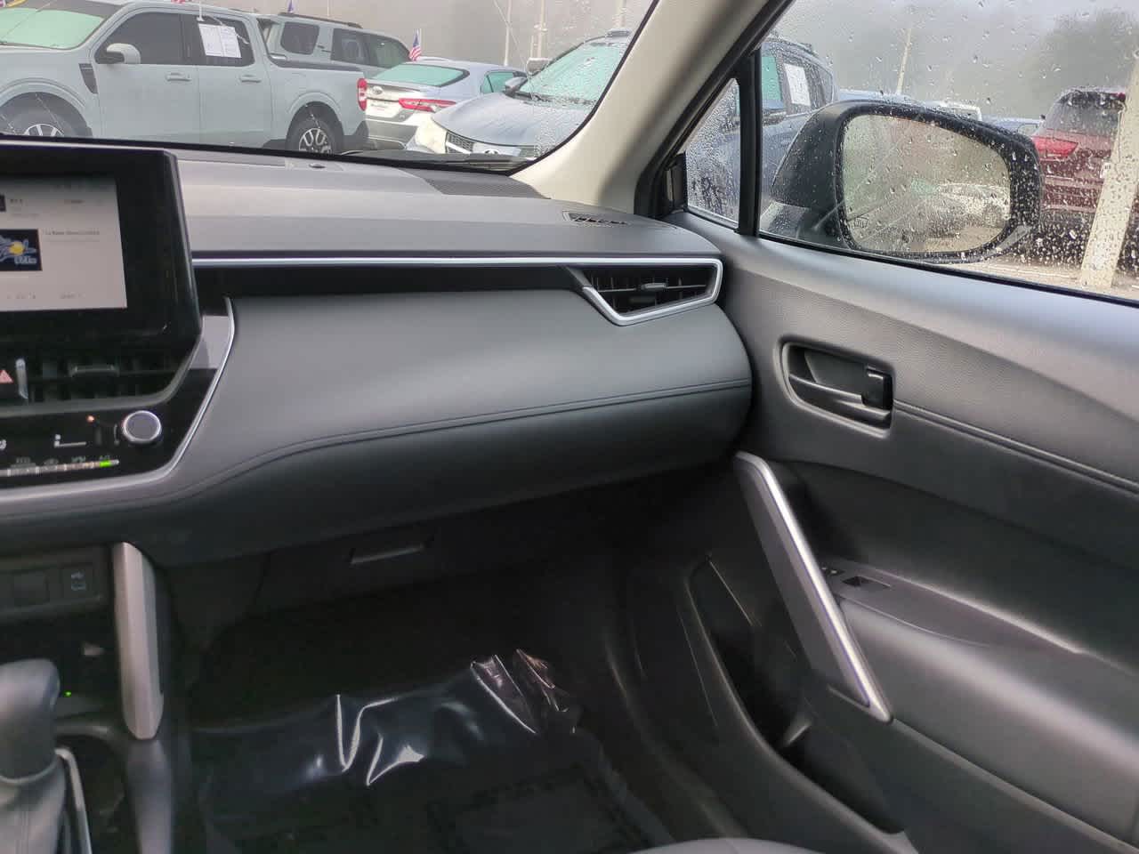 Thumbnail: 2025 Toyota Corolla Cross - 16