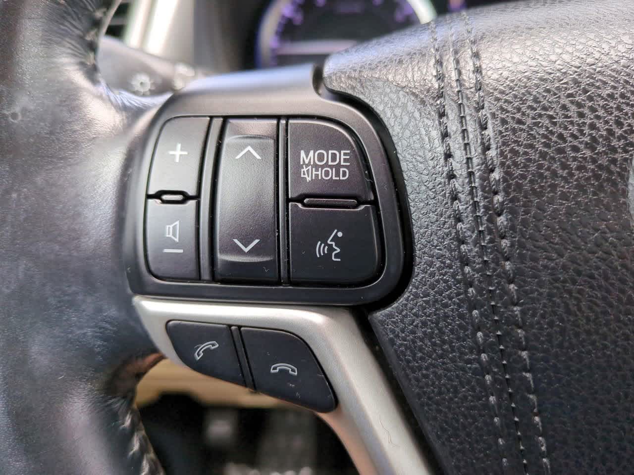 2018 Toyota Highlander XLE 26