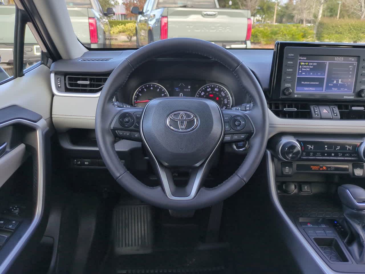 Thumbnail: 2022 Toyota RAV4 - 15