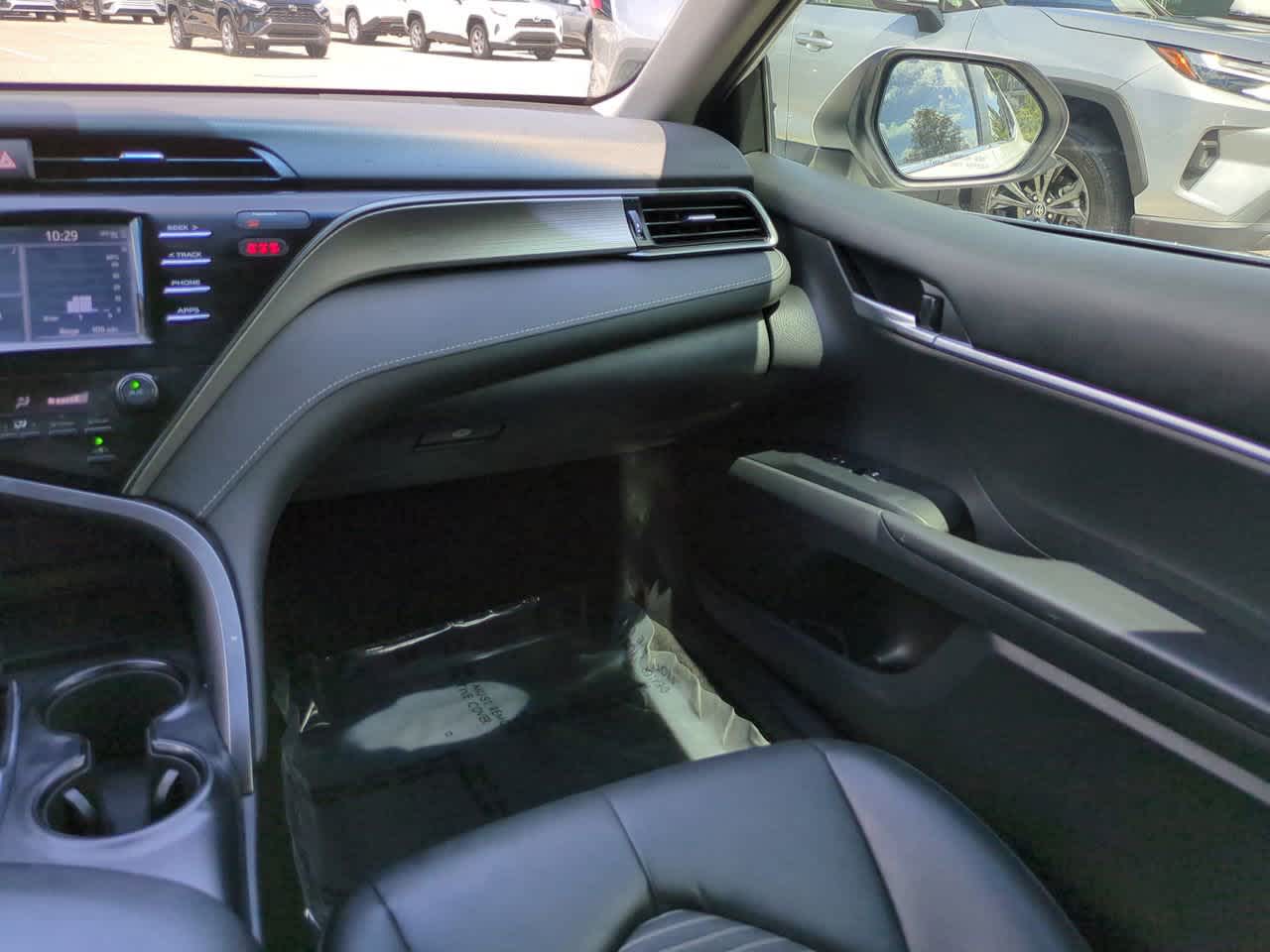 Thumbnail: 2019 Toyota Camry - 15