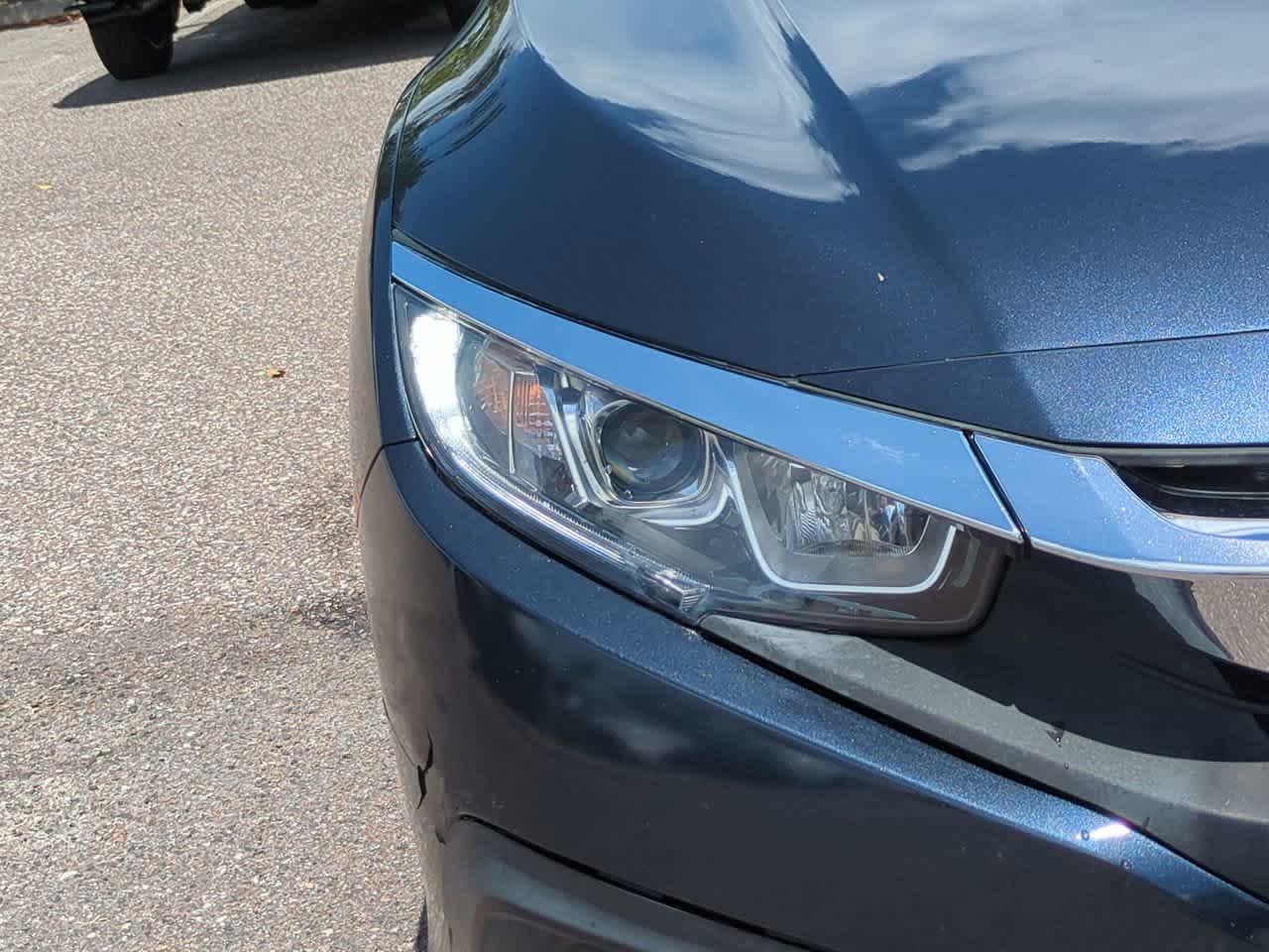 Thumbnail: 2017 Honda Civic - 10