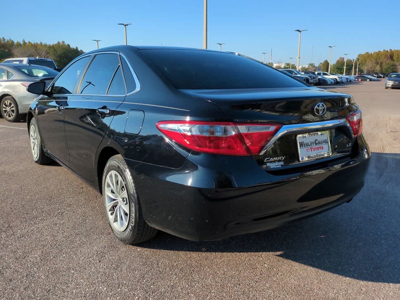 Thumbnail: 2016 Toyota Camry - 4