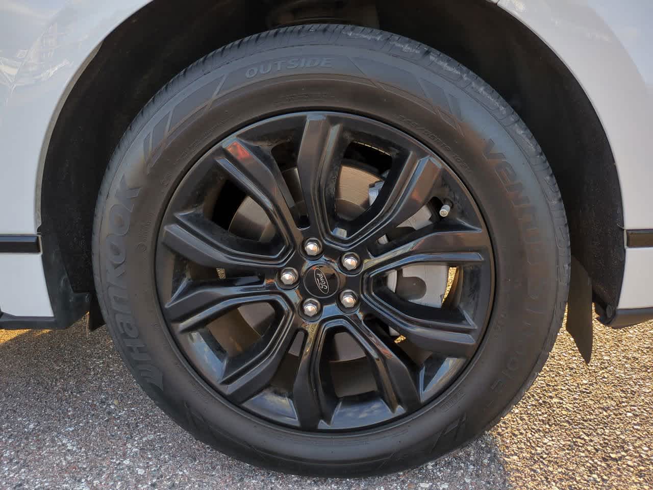 Thumbnail: 2022 Ford Edge - 11