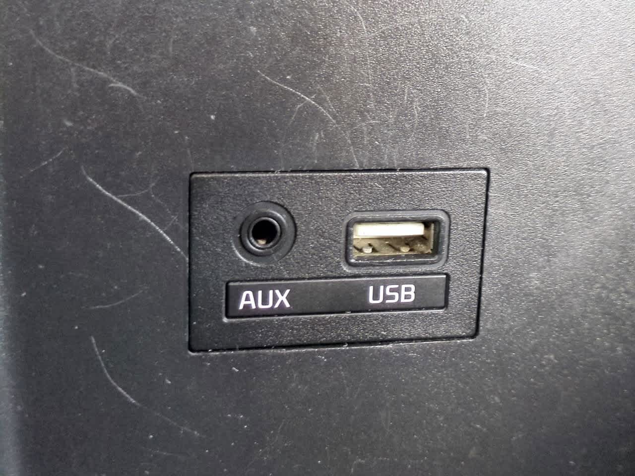 Thumbnail: 2017 Kia Forte - 19