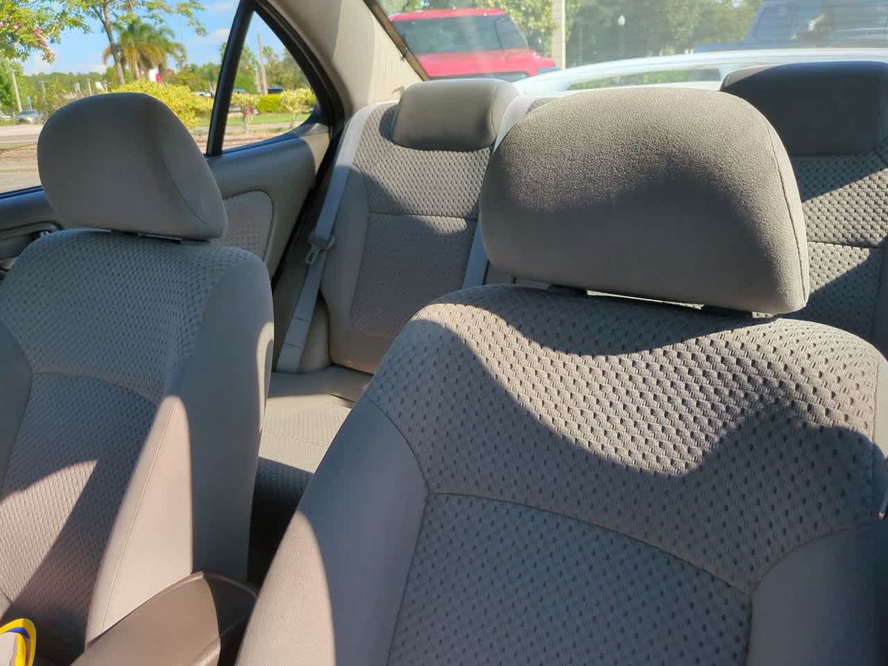 Thumbnail: 2005 Nissan Sentra - 8