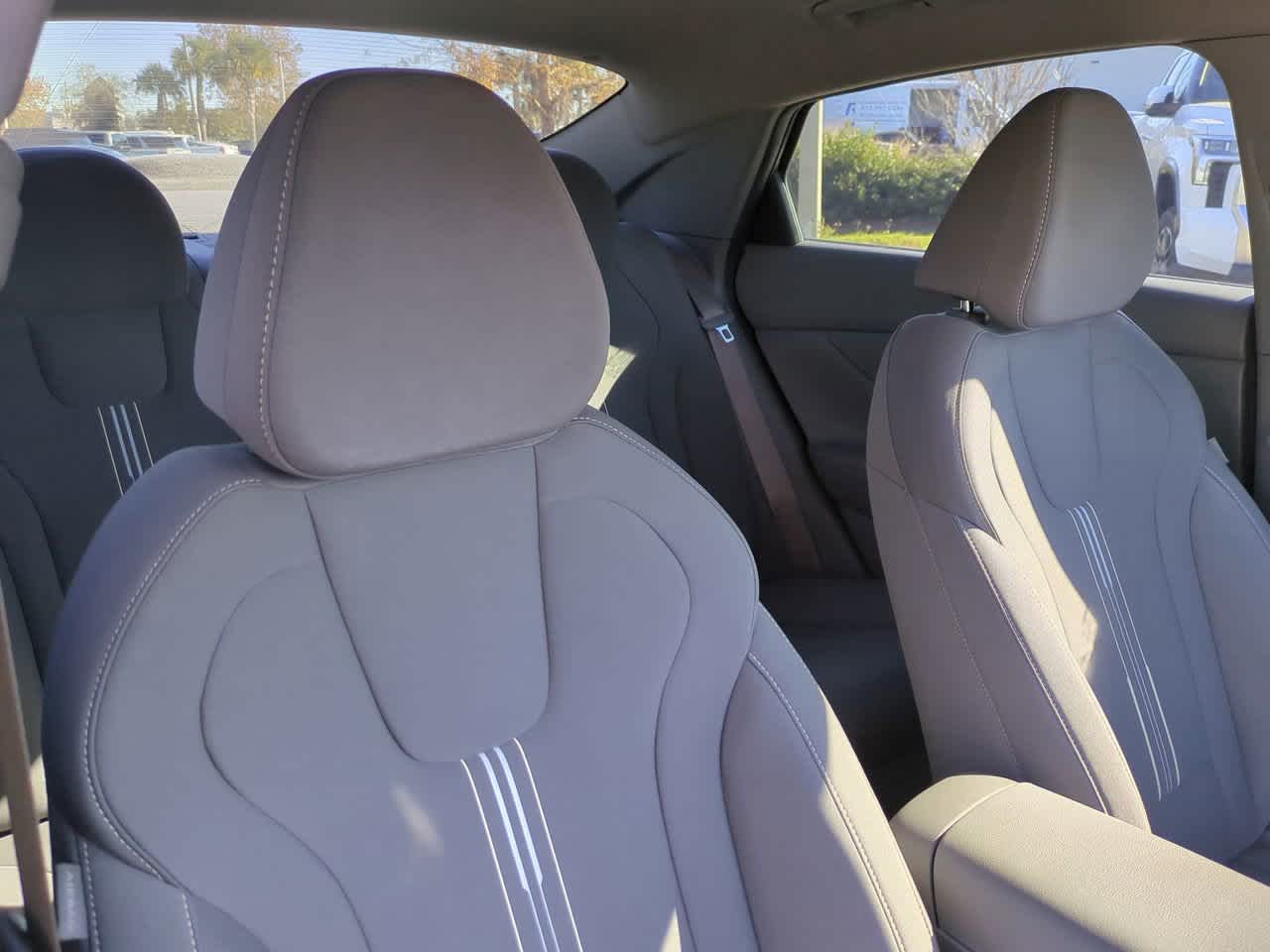 Thumbnail: 2023 Hyundai Elantra - 7