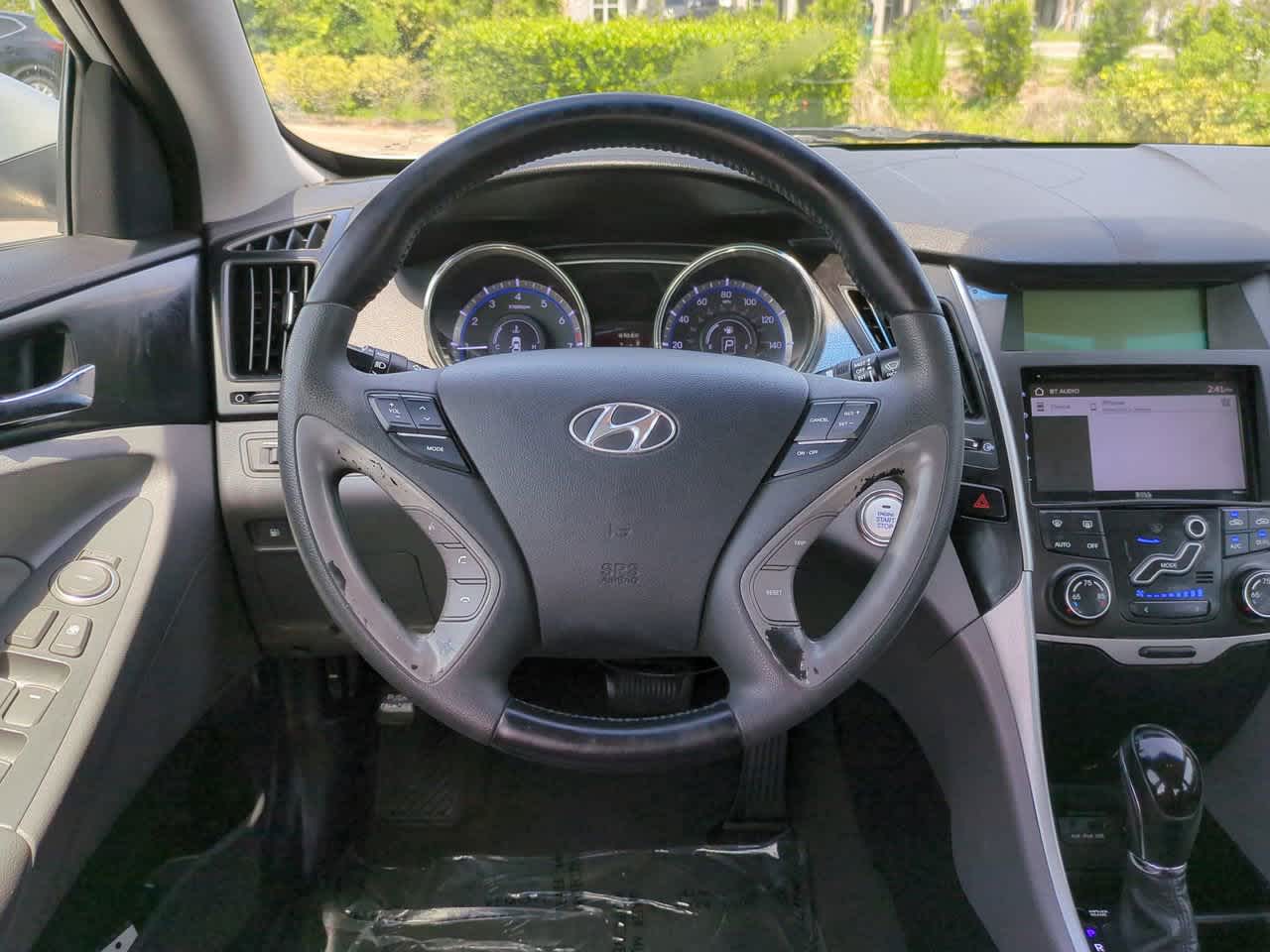 2011 Hyundai Sonata Limited 15