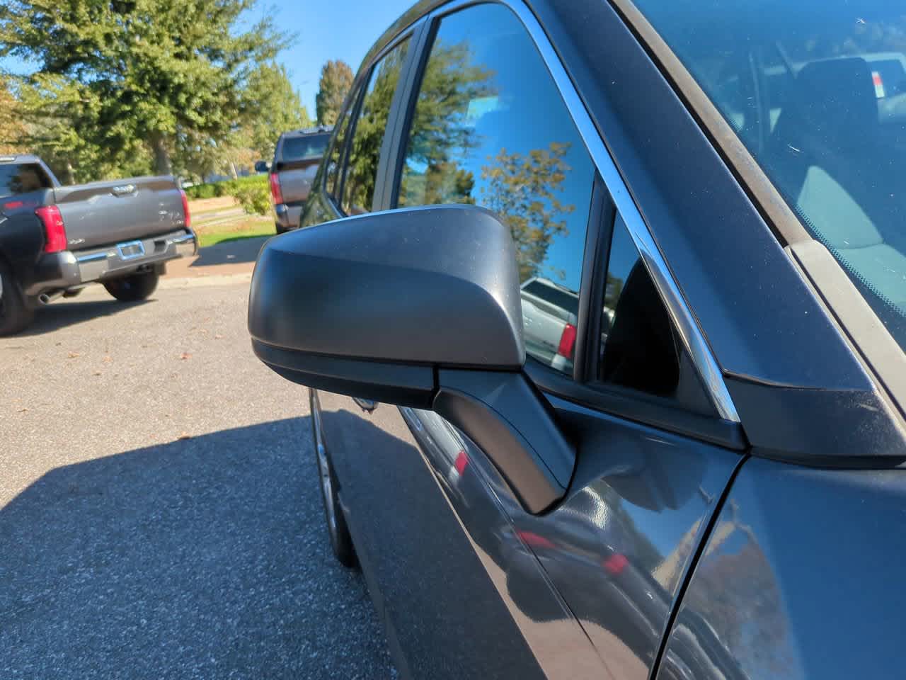 Thumbnail: 2022 Toyota RAV4 - 12