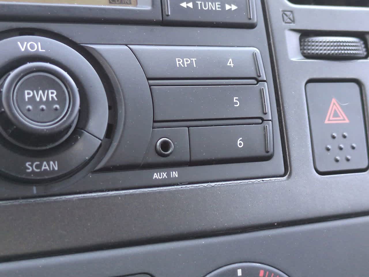 Thumbnail: 2012 Nissan Versa - 19