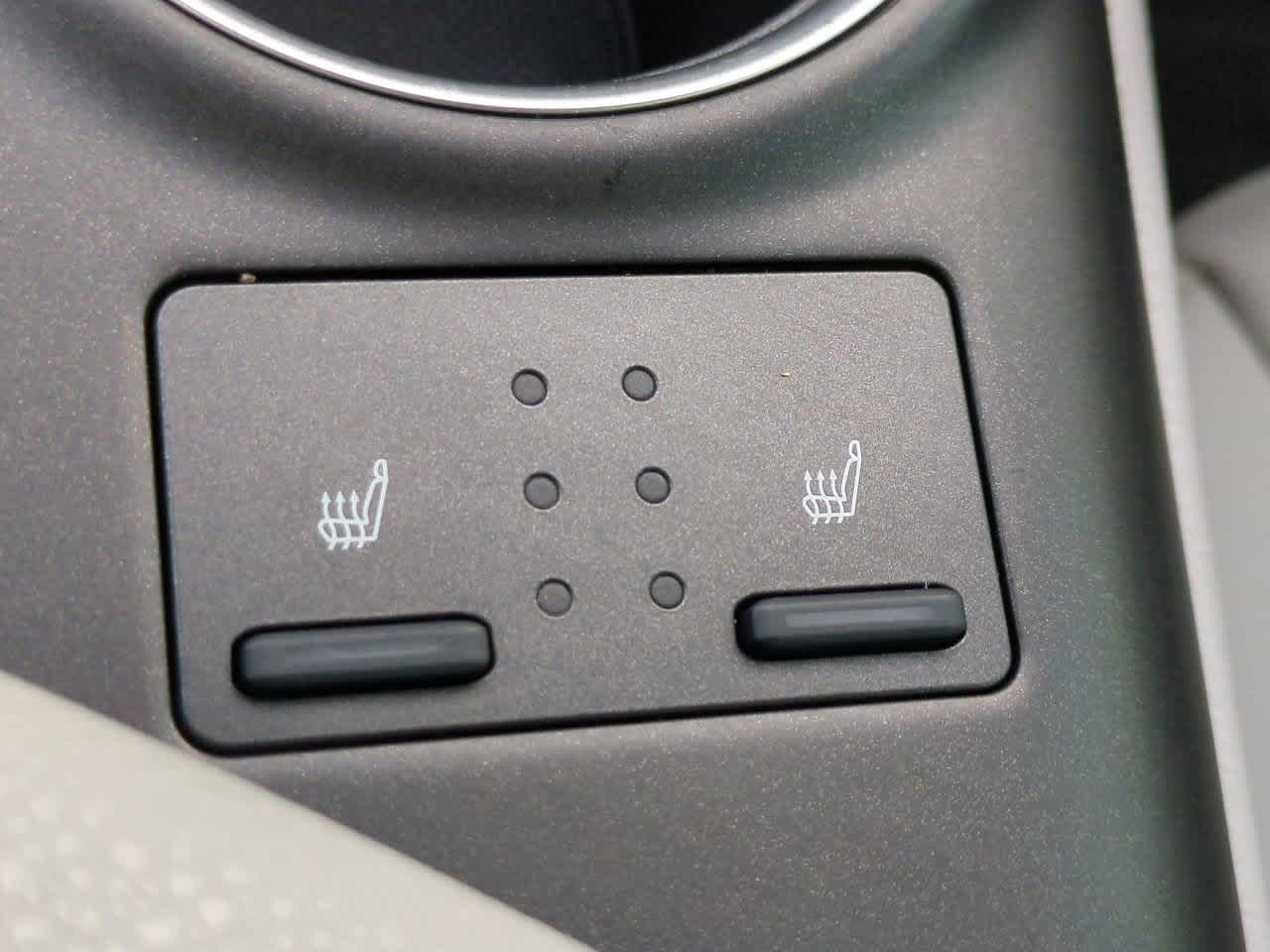 Thumbnail: 2021 Toyota Camry - 21