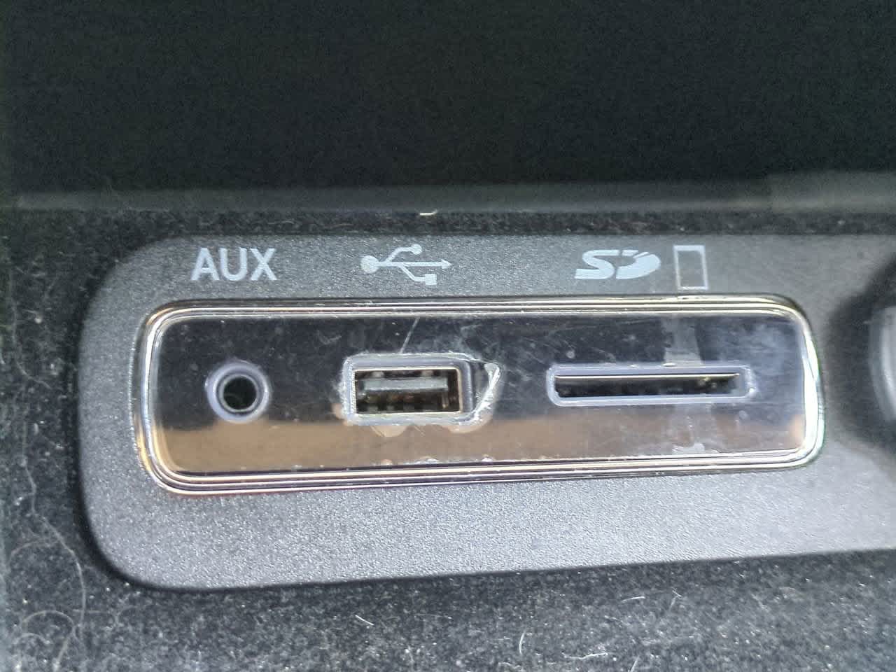 Thumbnail: 2015 Jeep Grand Cherokee - 21