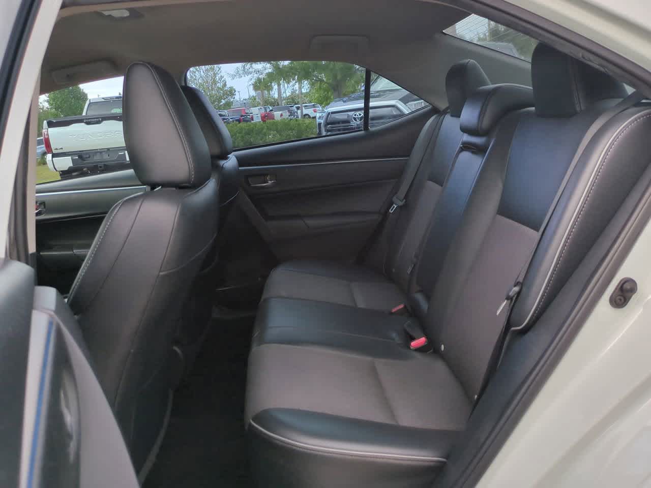 Thumbnail: 2015 Toyota Corolla - 13