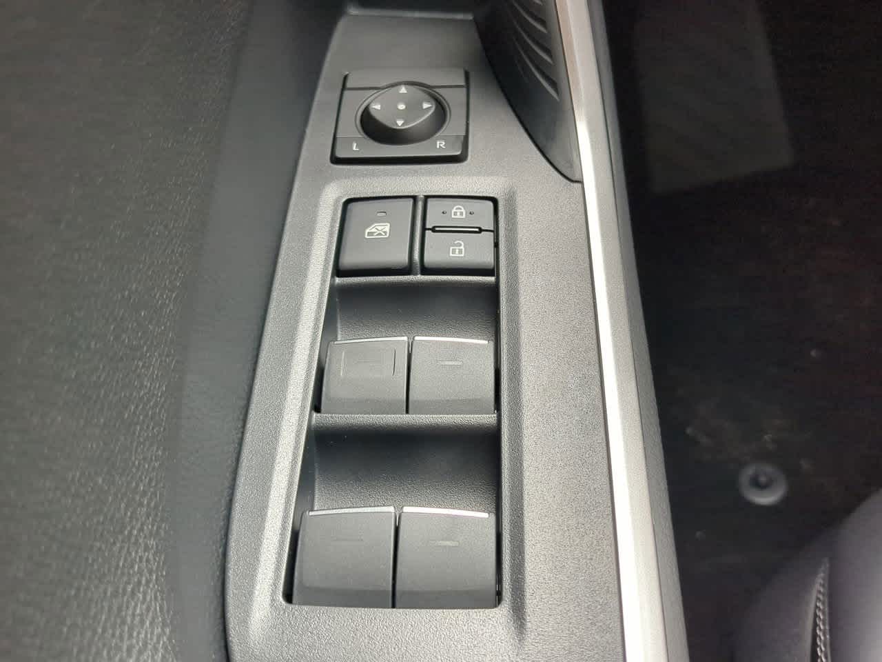 Thumbnail: 2025 Toyota RAV4 - 23