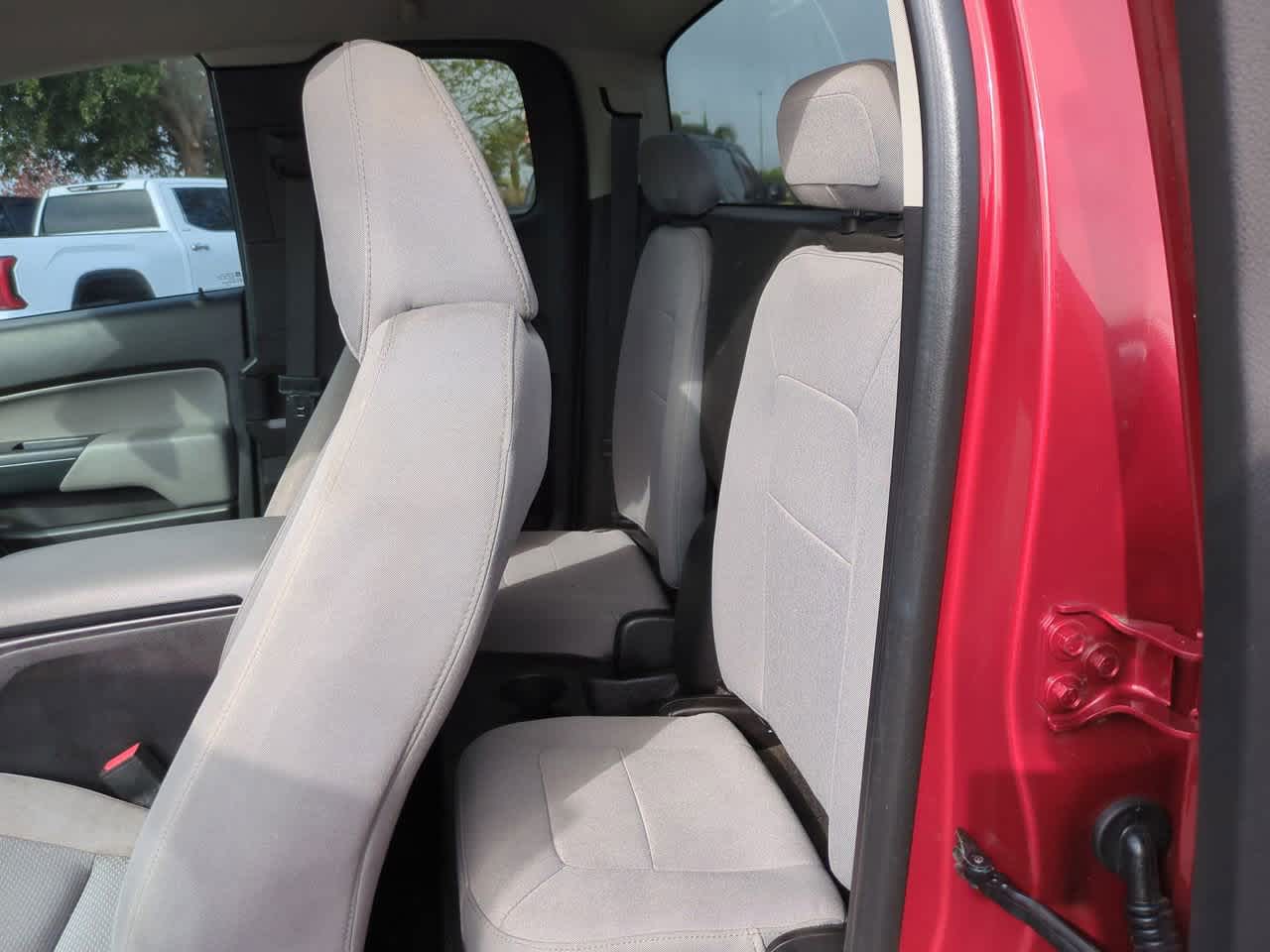 Thumbnail: 2016 Chevrolet Colorado - 13