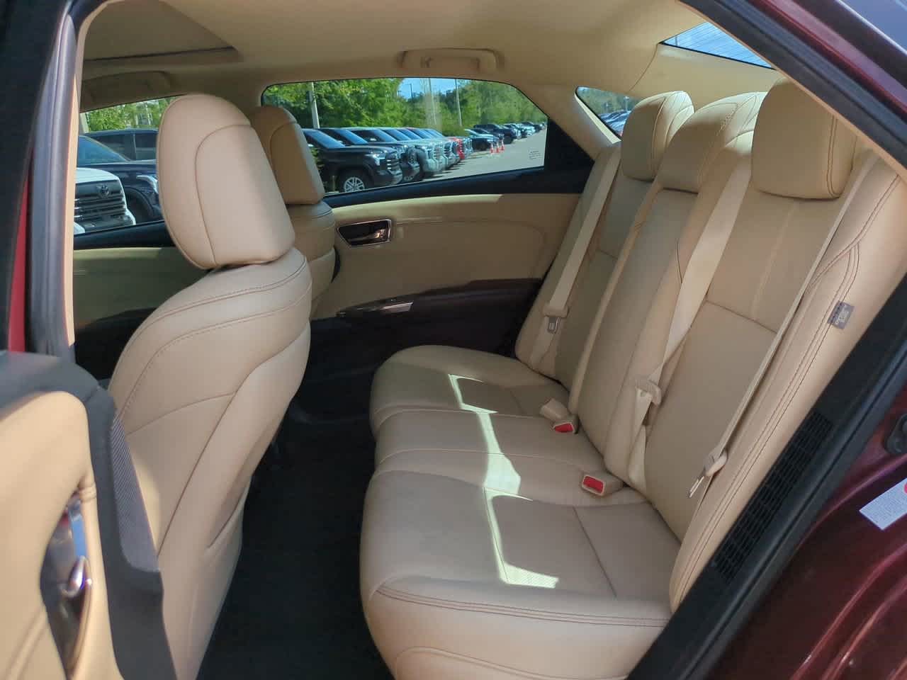 Thumbnail: 2016 Toyota Avalon - 13