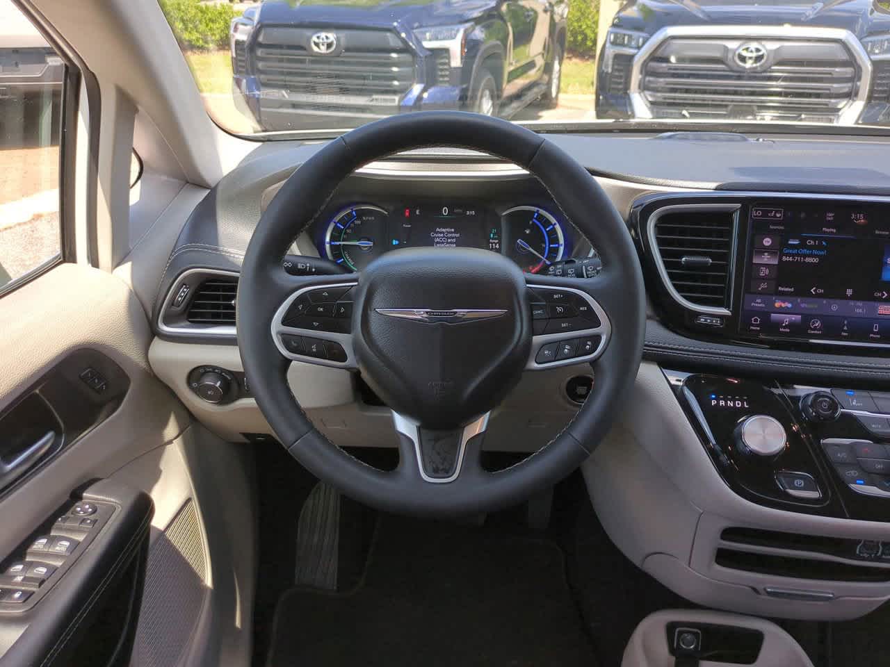 Thumbnail: 2024 Chrysler Pacifica - 15